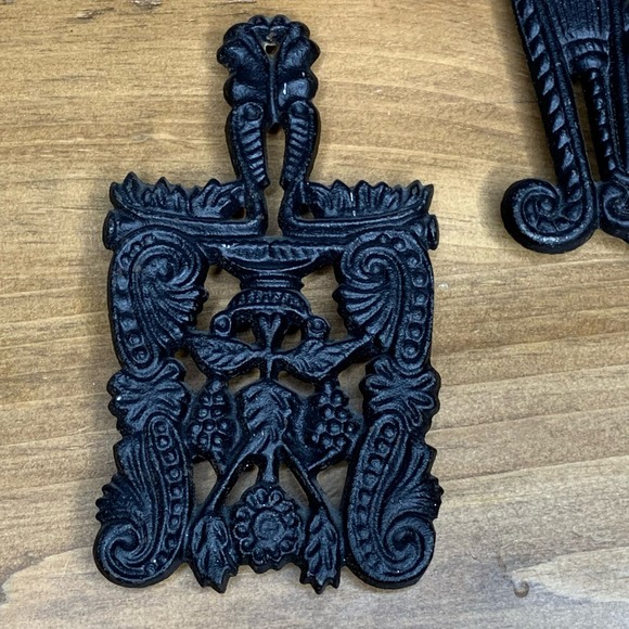 Cast Iron Vintage Mini Trivets Hot Plate Set of 3 MT-3 MT-4 MT-6 - Picture 10 of 10